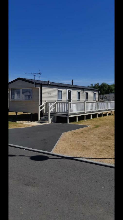 P&D'S Pearl Caravan At Tattershall Lakes Country Park Exterior foto