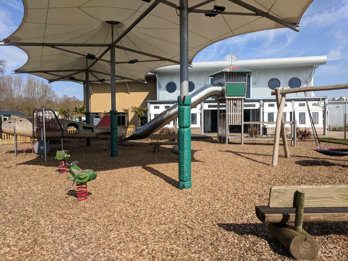 P&D'S Pearl Caravan At Tattershall Lakes Country Park Exterior foto