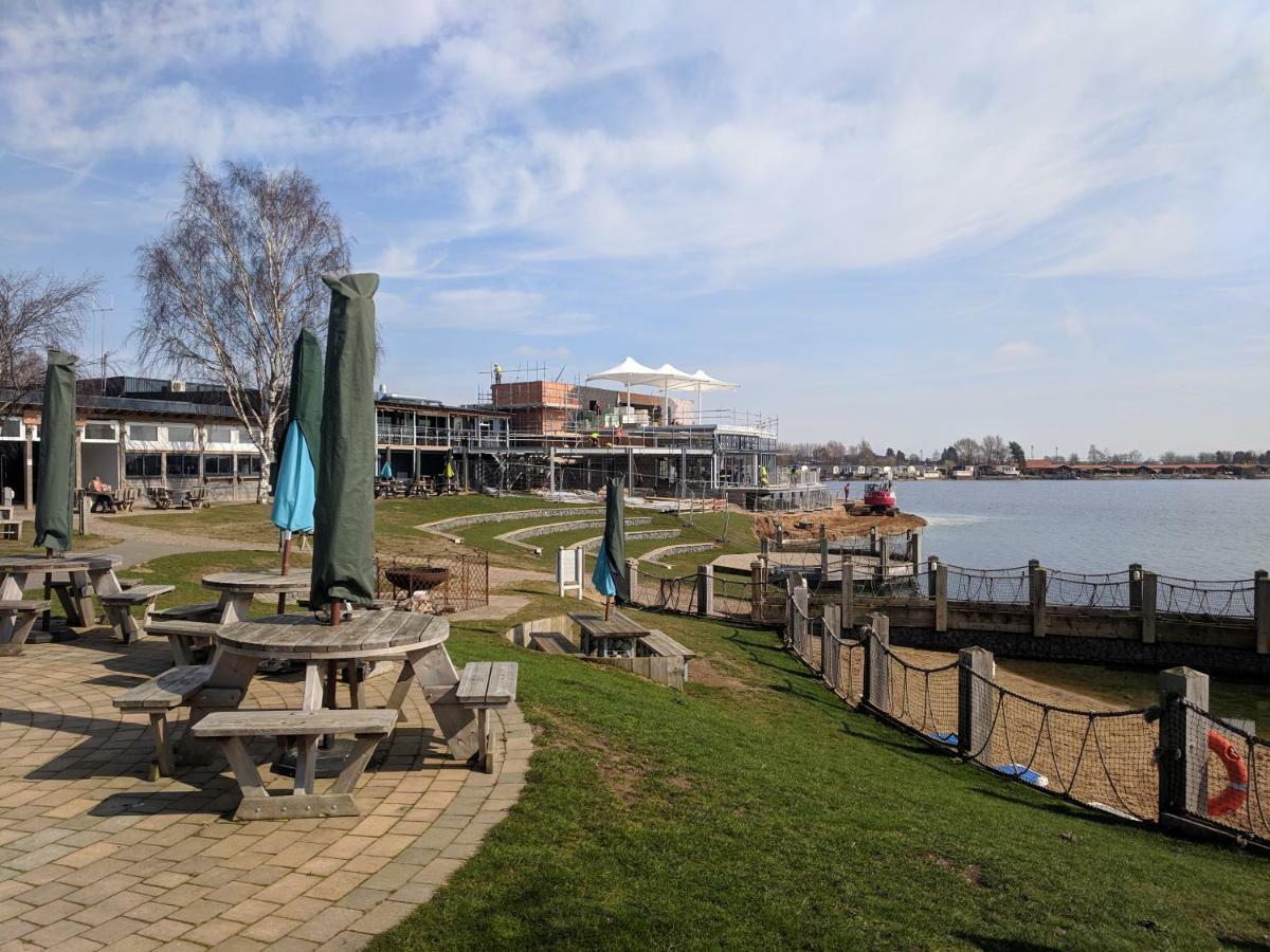 P&D'S Pearl Caravan At Tattershall Lakes Country Park Exterior foto