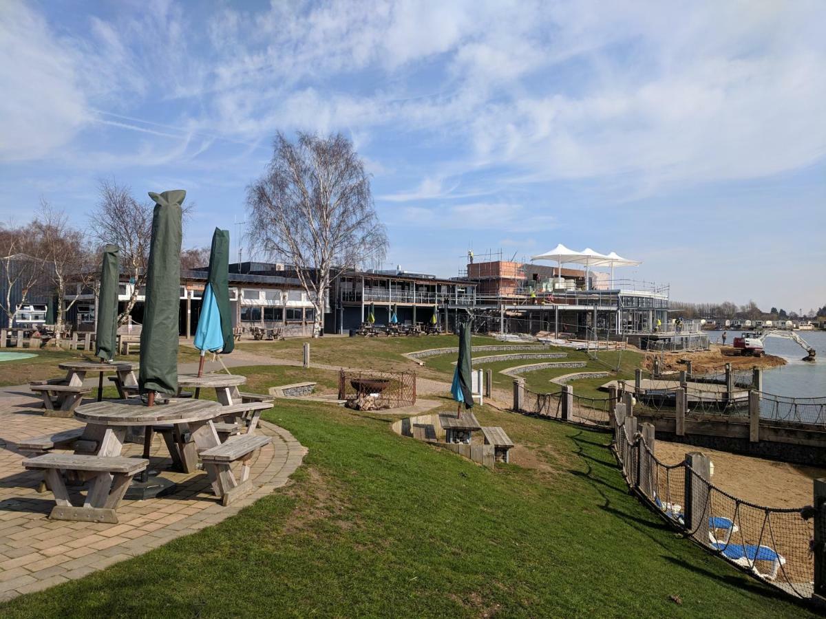 P&D'S Pearl Caravan At Tattershall Lakes Country Park Exterior foto